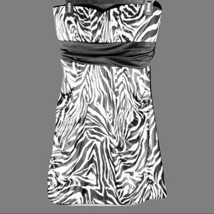 Masquerade Black/White Zebra Stripe Strapless Mini Dress L (K-005)